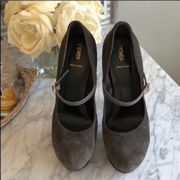 Fendi Suede Platform Heels - Picture 4 of 8